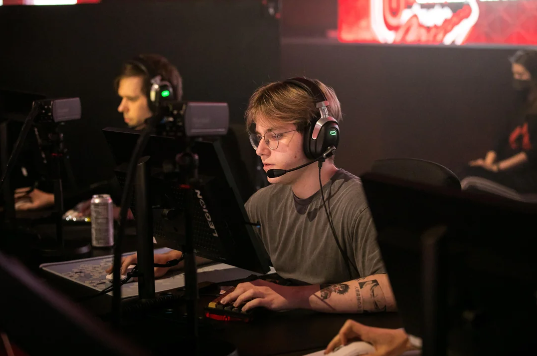 Hardecki покидает состав Aurora Apex в неожиданном ходеn — изображение 1