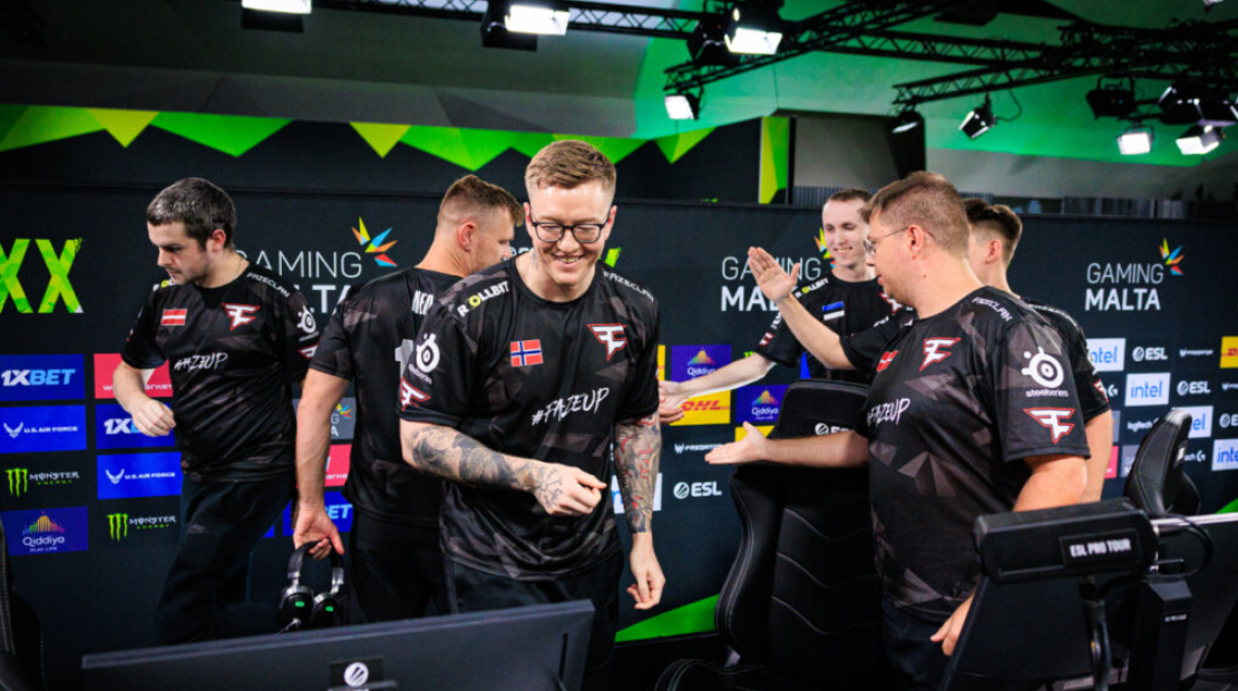 NAVI и G2 обеспечили безопасные места в плей-офф ESL Pro League Season 20 — изображение 3