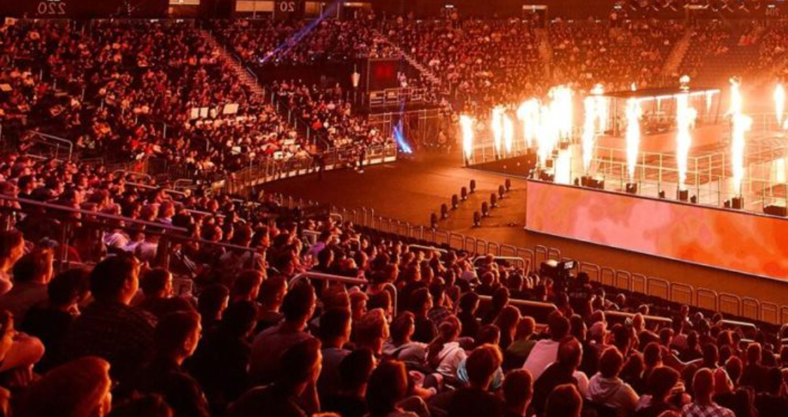 Объем призовых фондов Counter-Strike 2 на 2025 год: Анализ доходов от наклеекn — изображение 1